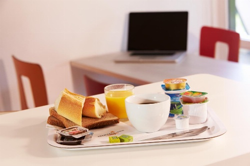 Première Classe Dijon Nord image 2